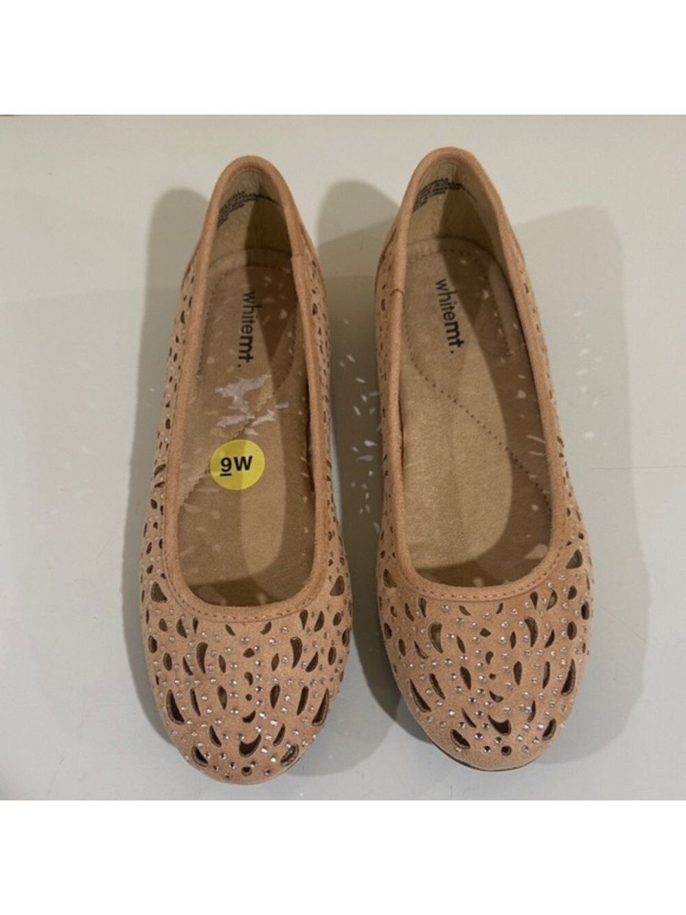 White Mountain Women's Tan Sparkle Cutout Loafers size 9W
